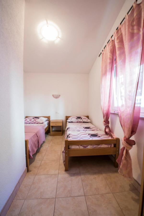 Apartmani Ivan Pisak Εξωτερικό φωτογραφία